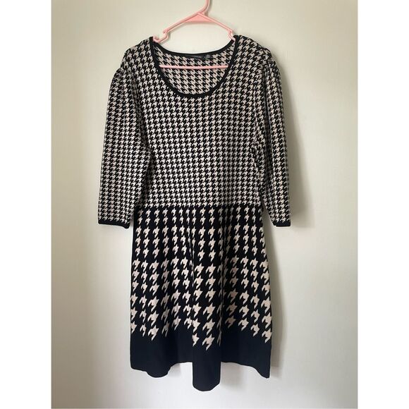 Nina Leonard Dresses & Skirts - Nina Leonard Womens XL Long Sleeve Brown and Black Sweater Dress